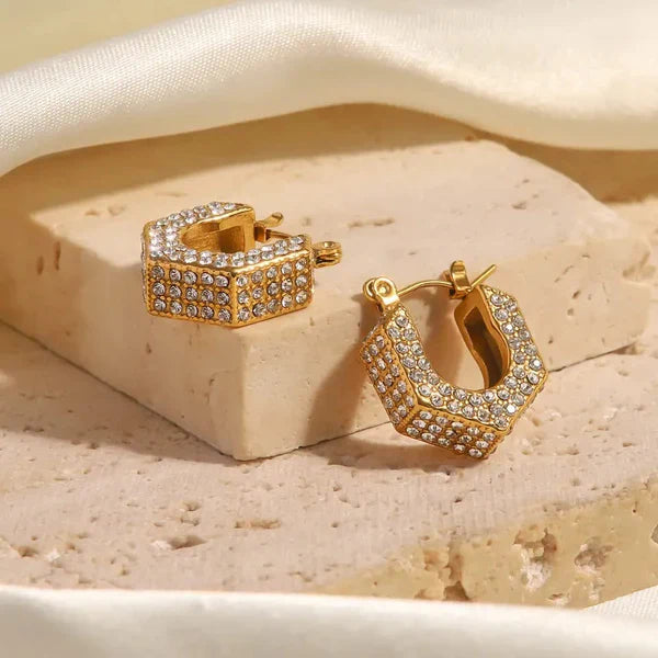 U Geometric Chunky Hoops