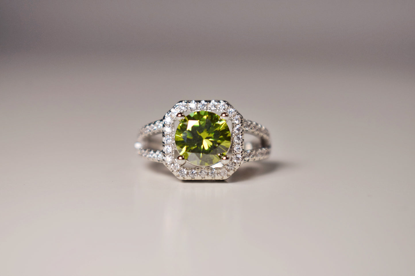 Luxe Stone Ring (Adjustable)
