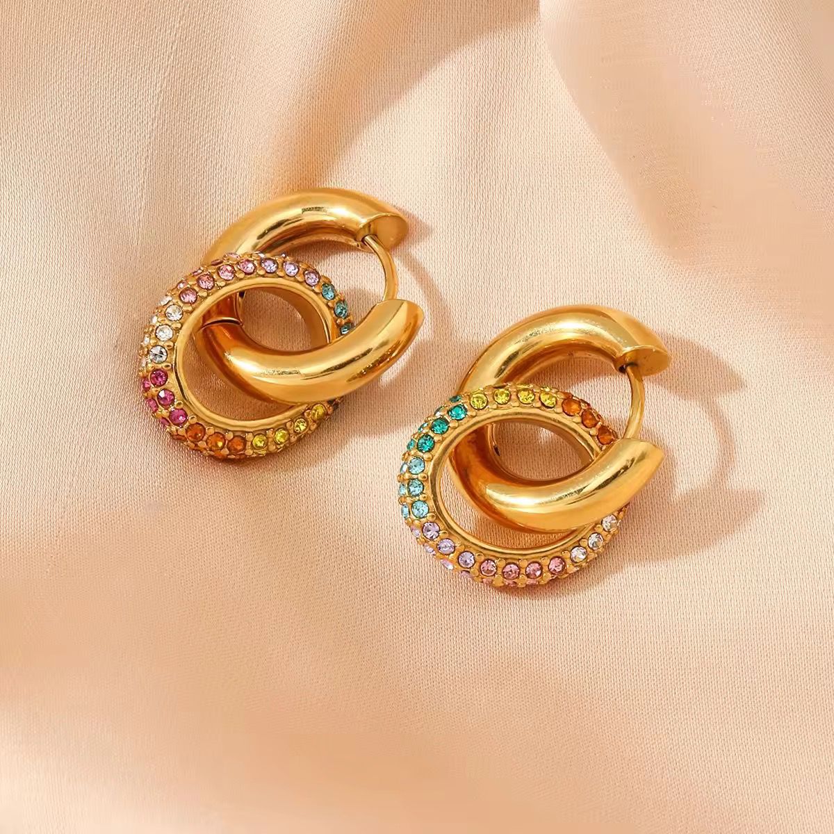 Dual Hoops