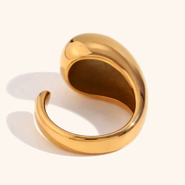 Droopy Ring
