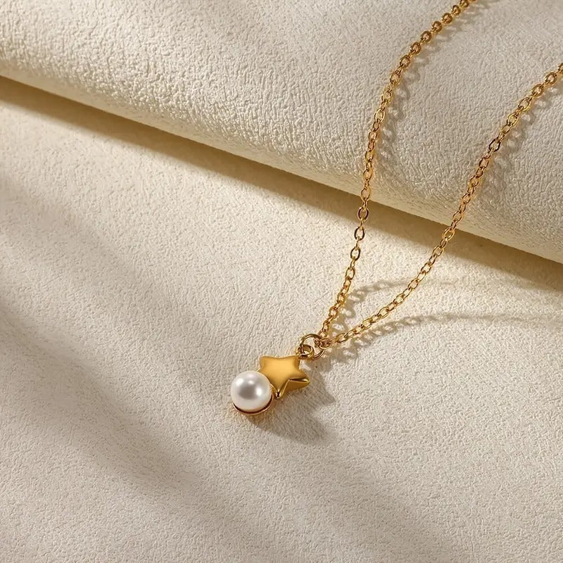 Star Pendant Necklace