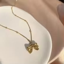 Dainty Bow Necklace