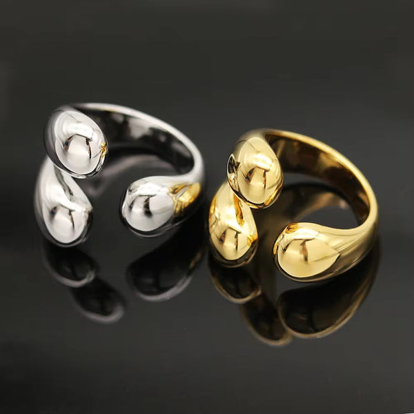 Navia gold ring