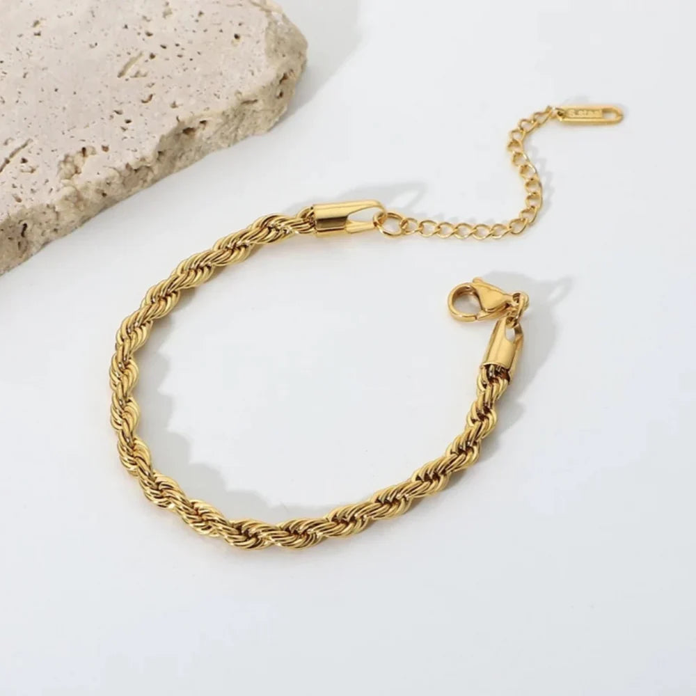 Bracelet & Bangle