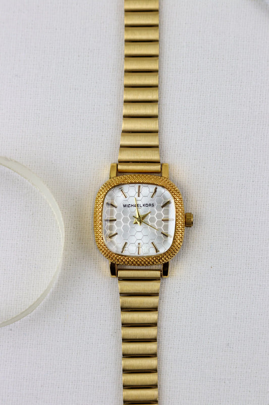 MK Golden Hive