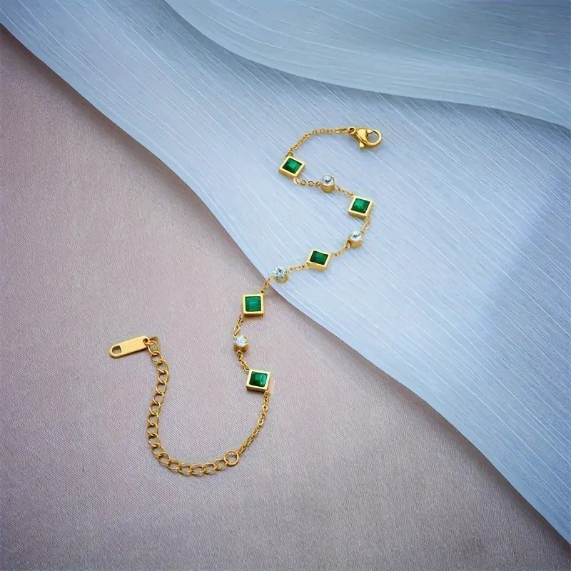 Emerald Solitaire Chain Bracelet