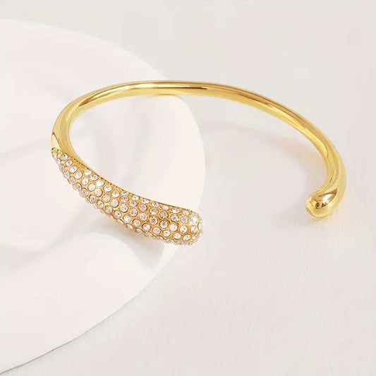 Minimalist Gold Cuff with Glamorous Crystals