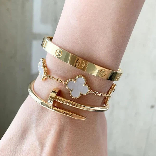 The Must-have ‘Luxury Stack’ Set