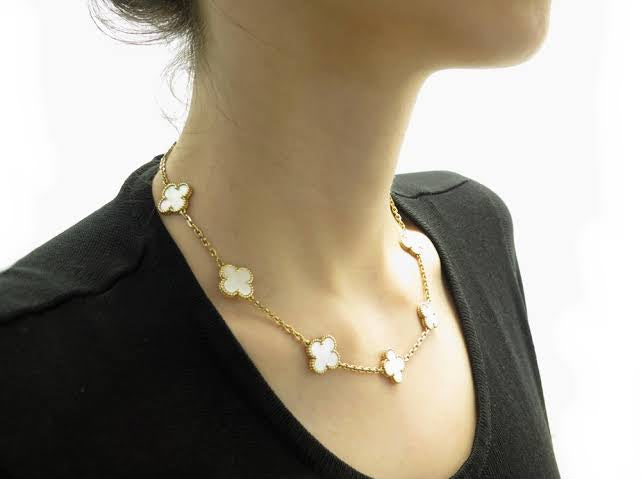 Two Sided B&W 7 Leaf Clover Necklace
