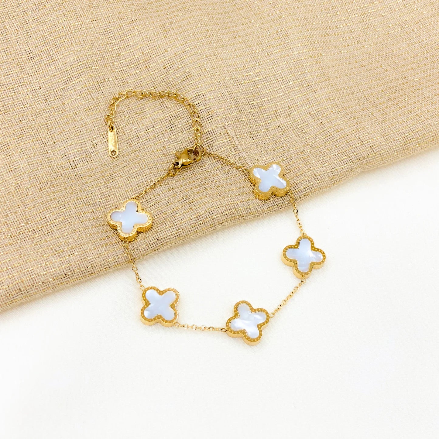 Luxe ’Mother Of Pearl’ Clover Bracelet