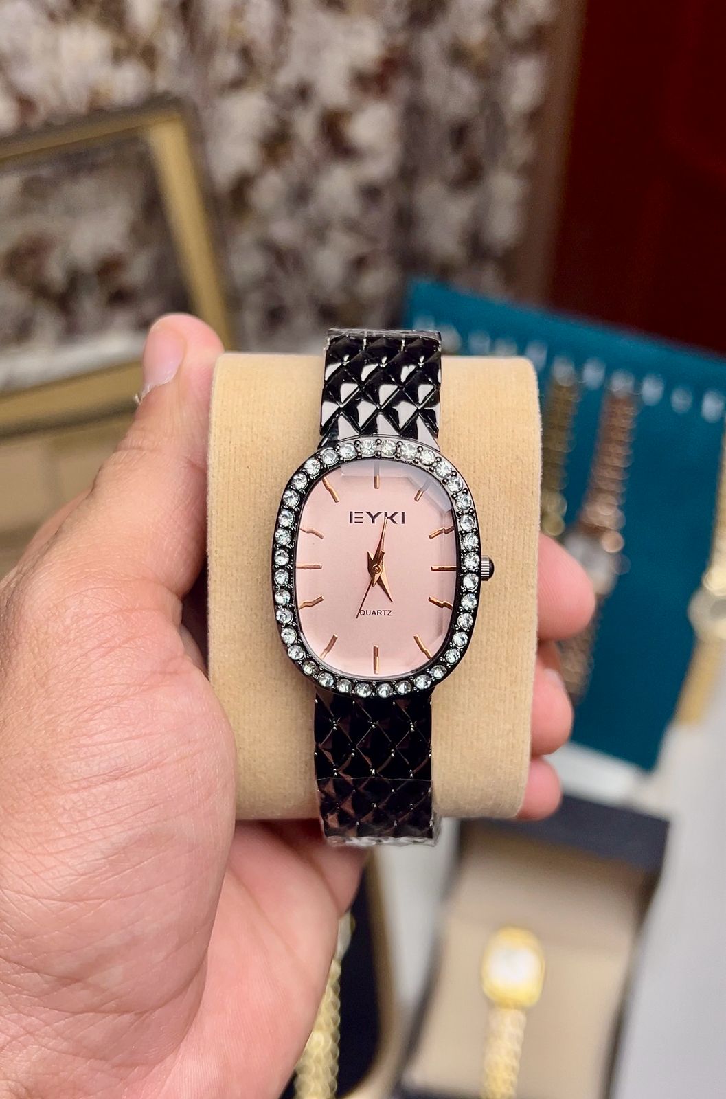 EYKI Black Quartz Stainless Steel Watch