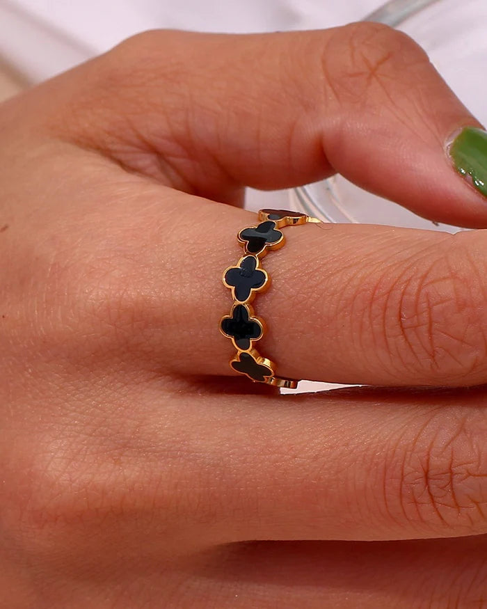 Clover Black Band